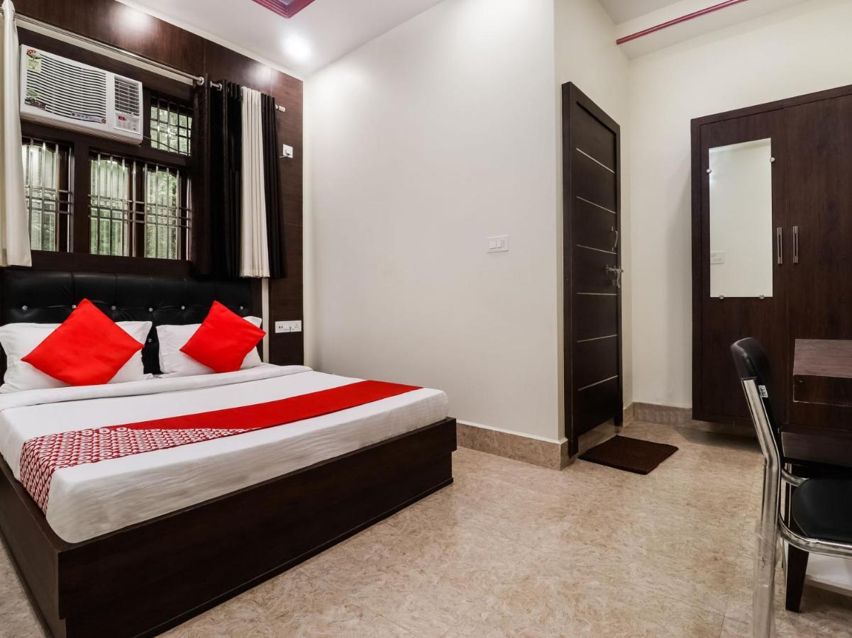 Oyo 73844 Delight Residency Hotel 3*