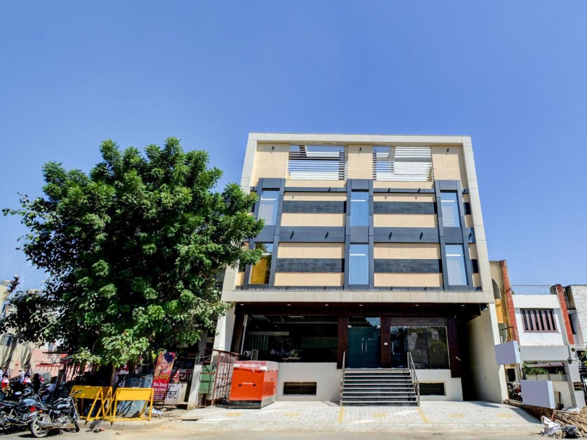 Oyo 73844 Delight Residency Hotel